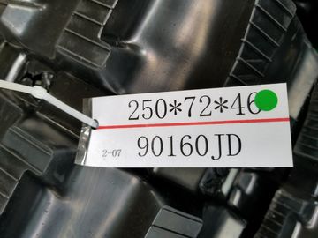 Ekskavatör Nissan N6 için Sert Siyah Sürekli Kauçuk Parça 250 × 72 × 45