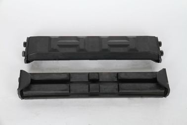Siyah Klipsli - Ekskavatör Lastik Pedlerinde 127 × 700 × 68 Mm Paletli Korumak