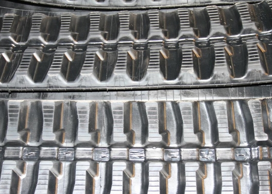50 Bağlantı 250mm Genişlik 72mm Pitch ile Damper Lastik Paletler