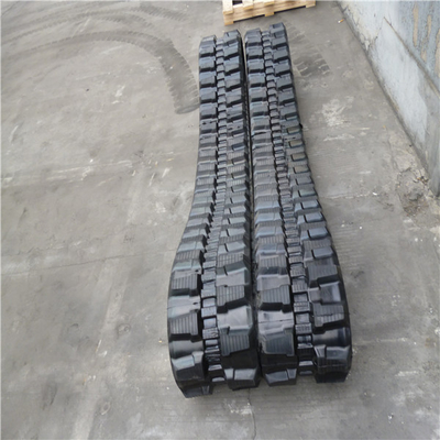 300 X 52.5 X 82W Ekskavator İnşaat Makineleri için Ekskavator Kauçuk Çizgiler