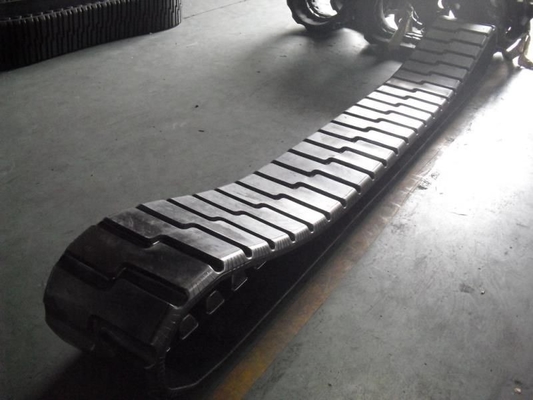 18"x6"x53 Challenger 35/45/55 traktör için tarım yapımı kauçuk rayı 18" genişliği