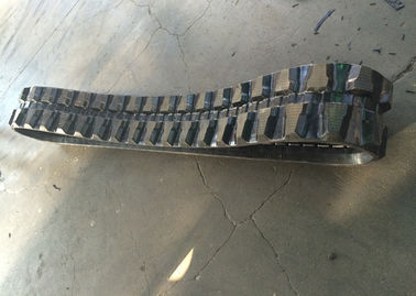 Kauçuk Yedek Kubota Ekskavatör Az Gürültülü 260mm Genişliği İzler