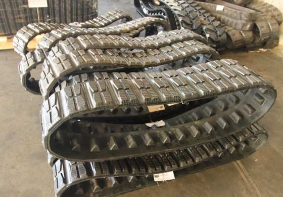 149x88x28/6"x3.5"x28 Fabrika Malzemeleri Bahçe Makineleri Kauçuk Pisti