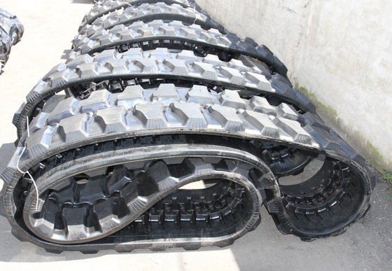 500x92x84W Özelleştirilmiş İyi Kaliteli Kazıcı Kauçuk Gezgin Kauçuk Yolu