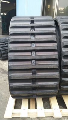 700x125x78 OEM Daha Az Toprak Zararı Büyük Dumper LD700 Kauçuk İzleri
