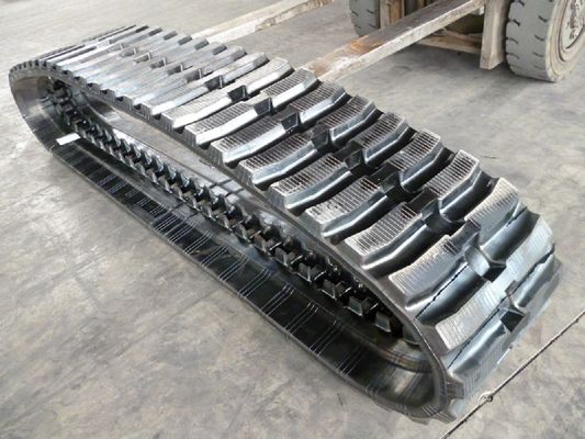 420x100x54 Blok Yürüyüş Çarpıcı MX55 Kazıcı Kauçuk Yolu