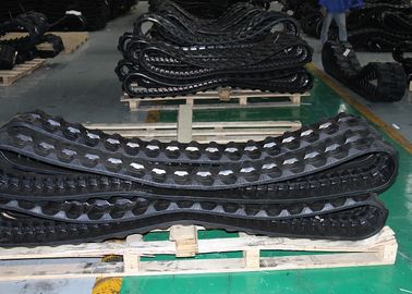 Daha Az Titreşim Ekskavatör Lastik İzleri 250 * 52,5 Mm 78 Bağlantı Yüksek Çekiş Kuvveti
