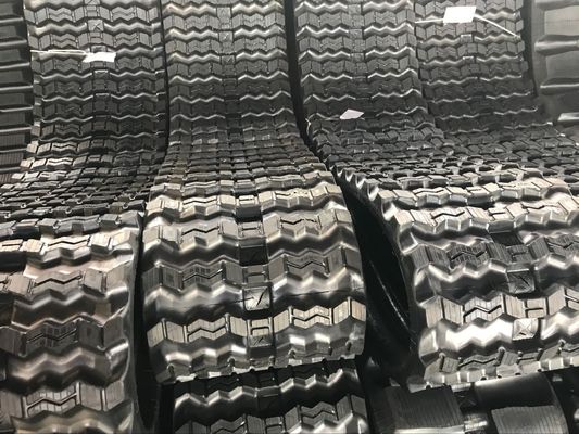 320x86x55/400x86x55/450x86x55 Zigzag Şablonu Kaydırma Yükleyici Kauçuk Çizgi