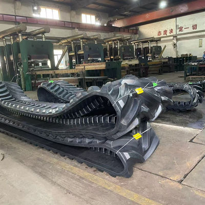 Tarımsal traktör lastik pist 25 " 30 " 36 " Genişliği CAT Challenger 65 75 85 95 35 45 55 MT800 MT700 John Deere 8000T 8 RT 8RX 9RX CNH STX Quadtra Magnum Rowtrac Claas Lexion Vektör Delta
