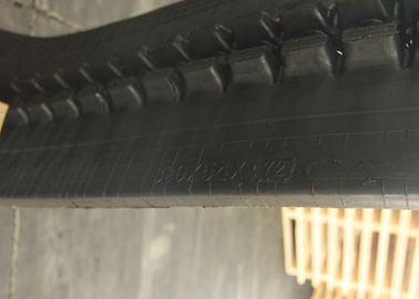 130 Kg 13 "Ekskavatör Kauçuk Parçaları Bobcat 325 328 Parça İçin Özelleştirilmiş Boyutu