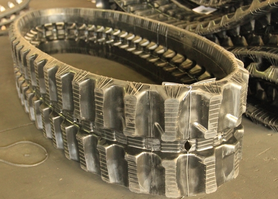 50 Bağlantı 250mm Genişlik 72mm Pitch ile Damper Lastik Paletler