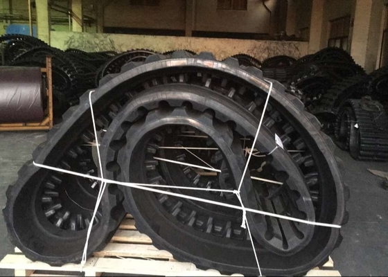 150mm Pitch Büyük Damperli Lastik Paletler Sürekli 800mm Genişlik