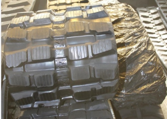 72 Bağlantılı Lastik Ekskavatör Paletleri 400mm Genişlik Ekskavatör Makine Parçaları